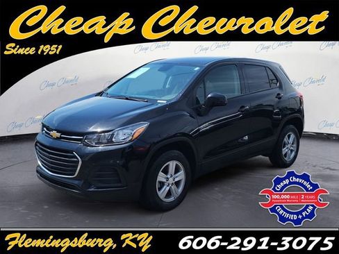 Used 2022 Chevrolet Trax LS w/ Tint and Cruise Package AWD/4WD image 1