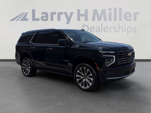 Used 2026 Chevrolet Tahoe High Country AWD/4WD image 7