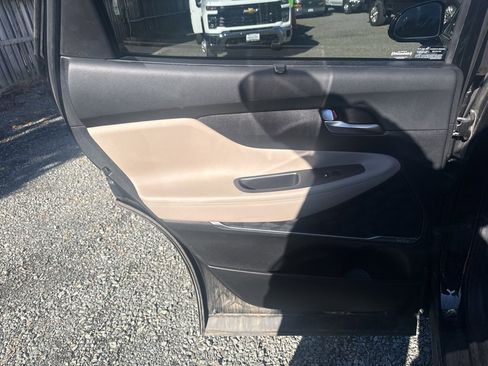 Used 2020 Hyundai Santa Fe SEL w/ Convenience + Premium Package image 14