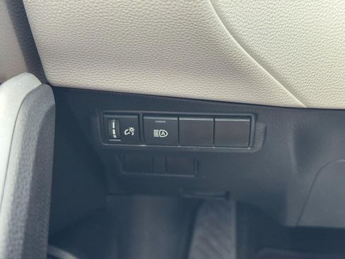 Certified 2025 Toyota Corolla Cross L FWD image 17