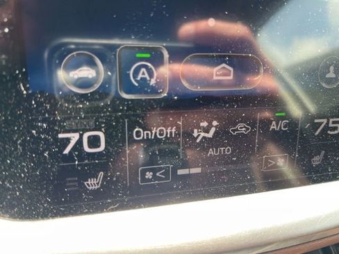 Used 2020 Subaru Outback Touring w/ Popular Package #2 AWD/4WD image 8