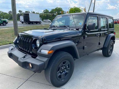 Used 2023 Jeep Wrangler Sport AWD/4WD image 2