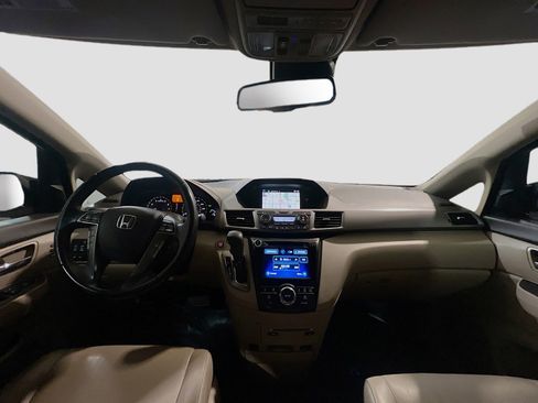 Used 2016 Honda Odyssey Touring Elite image 17