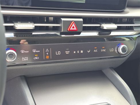 New 2026 Kia Sportage EX image 25