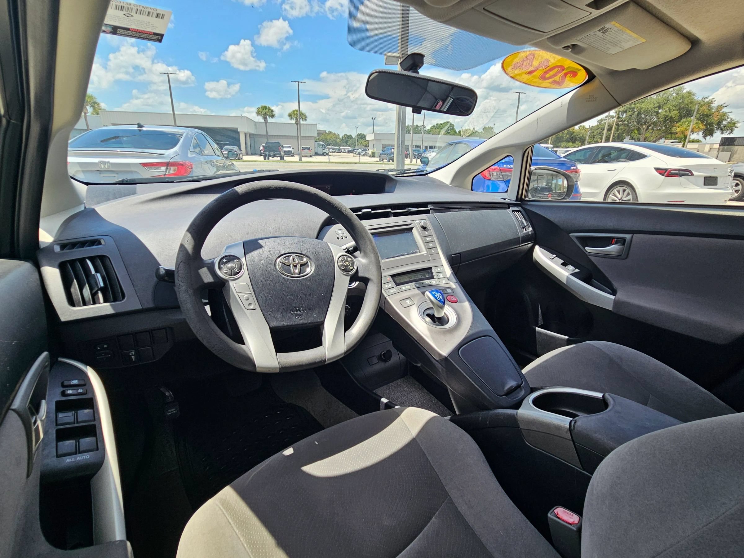 Used 2014 Toyota Prius Two FWD image 14