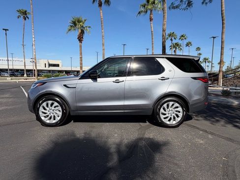 Used 2025 Land Rover Discovery S AWD/4WD image 3