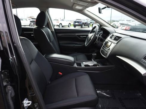 Used 2016 Nissan Altima 2.5 SR image 28