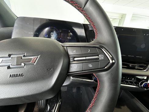 Used 2026 Chevrolet Equinox RS w/ Convenience Package III AWD/4WD image 13