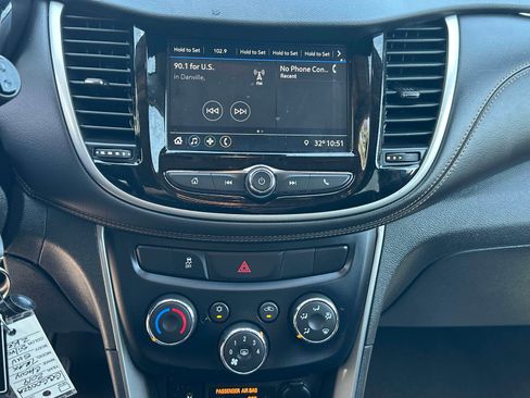 Used 2019 Chevrolet Trax LS FWD image 8