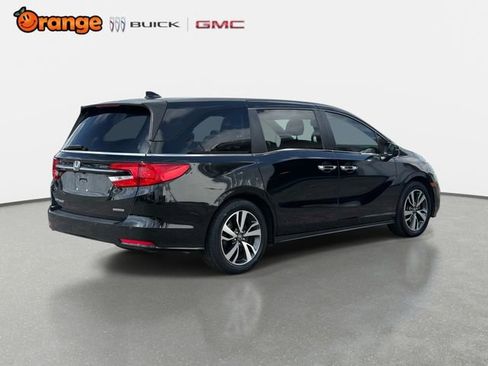 Used 2021 Honda Odyssey Touring image 3