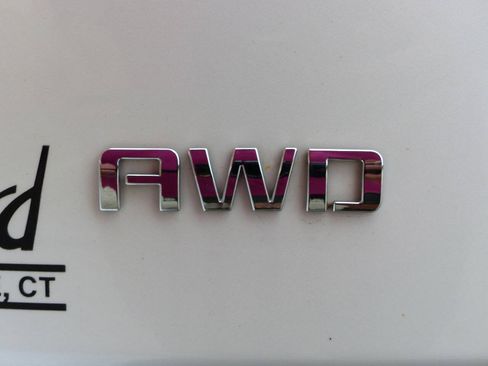 Used 2016 Chevrolet Equinox LTZ w/ Enhanced Convenience Package AWD/4WD image 15