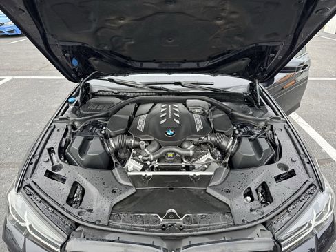 Used 2022 BMW M550i xDrive M550i xDrive w/ Executive Package image 37