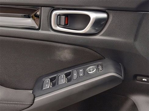 Used 2025 Honda Civic Sport image 28
