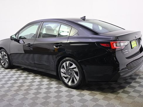 Used 2023 Subaru Legacy Limited image 3