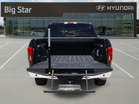 Used 2018 Ford F150 King Ranch w/ Equipment Group 601A Luxury AWD/4WD image 8