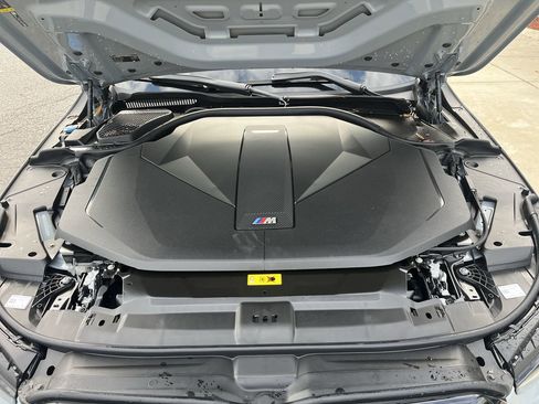 Certified 2025 BMW i5 M60 w/ Premium Package image 39