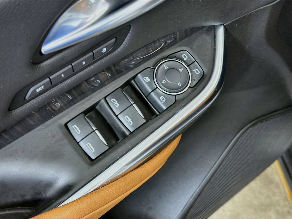 Used 2022 Cadillac XT4 Sport w/ LPO, Onyx Lite Package AWD/4WD image 19