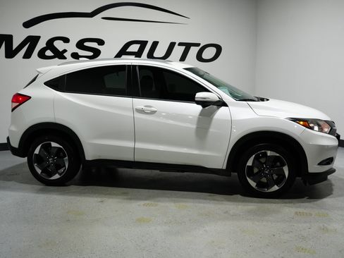 Used 2018 Honda HR-V EX-L image 6