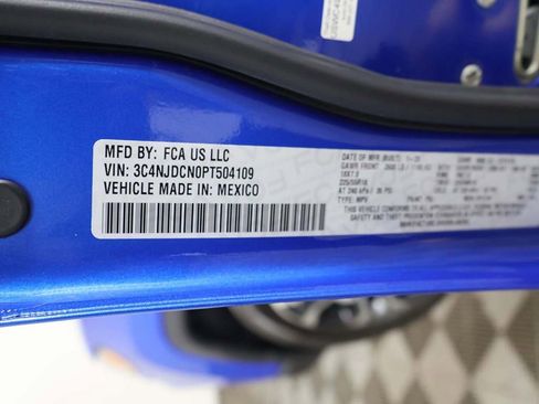 Used 2023 Jeep Compass Limited image 48