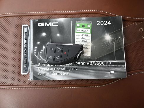 Used 2024 GMC Sierra 3500 Denali Ultimate AWD/4WD image 20