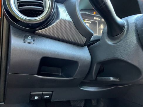 Used 2018 Nissan Kicks SV image 27