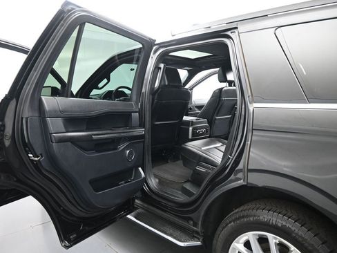Certified 2021 Ford Expedition XLT RWD image 20