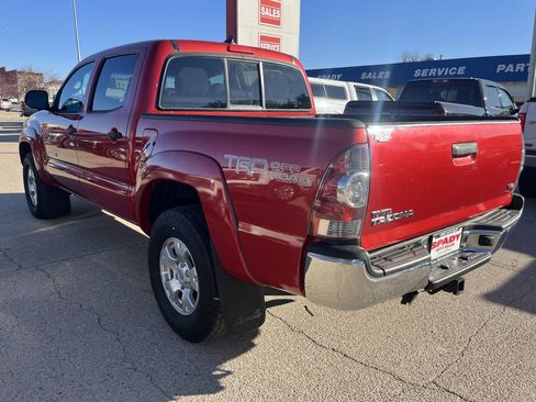 Used 2015 Toyota Tacoma 4x4 Double Cab w/ TRD Off-Road Package image 6