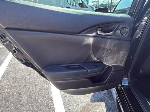 Used 2021 Honda Civic Sport image 11