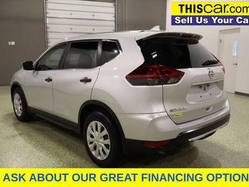 Used 2019 Nissan Rogue S image 5