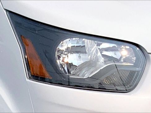 New 2026 Ford Transit 150 148 Medium Roof w/ Load Area Protection Package RWD image 10