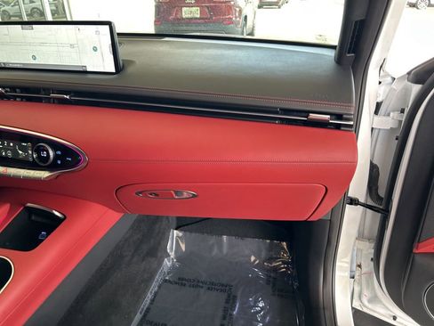 Used 2025 Genesis GV70 2.5T w/ Sport Prestige Package image 22