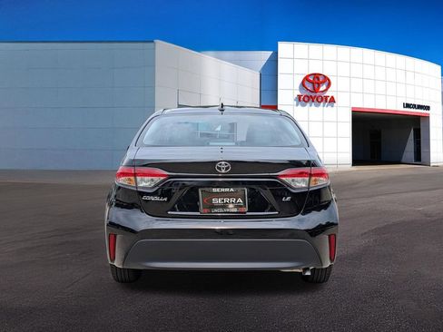 Used 2026 Toyota Corolla LE FWD image 11