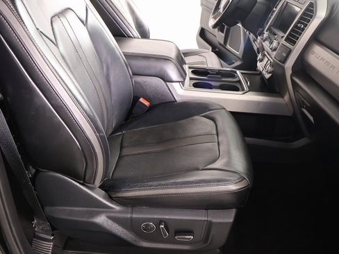 Used 2019 Ford F250 Platinum w/ Platinum Ultimate Package image 14