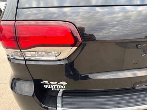 Used 2021 Jeep Grand Cherokee Limited image 22