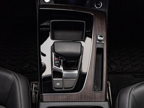 Used 2022 Audi Q5 2.0T Premium Plus image 40