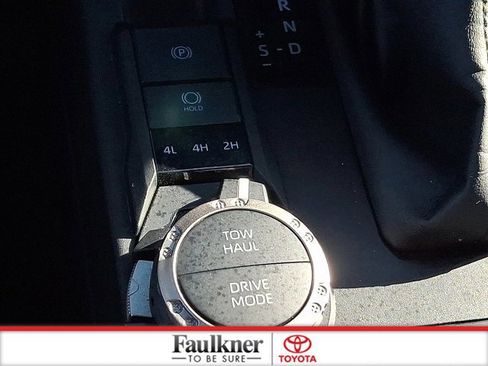 Certified 2025 Toyota 4Runner SR5 AWD/4WD image 23