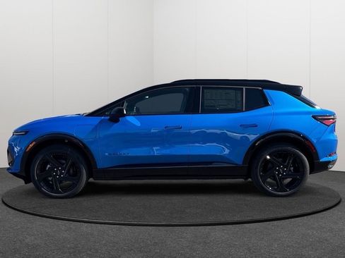 New 2026 Chevrolet Equinox EV RS image 2