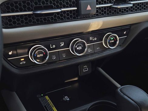 Used 2024 Honda HR-V EX-L image 18