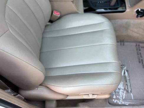 Used 1996 Toyota Avalon XLS image 61