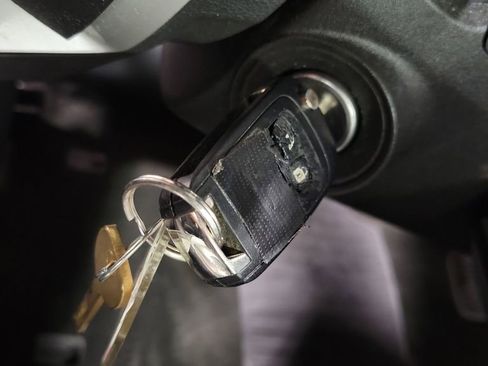 Used 2011 Chevrolet Camaro SS RWD image 15