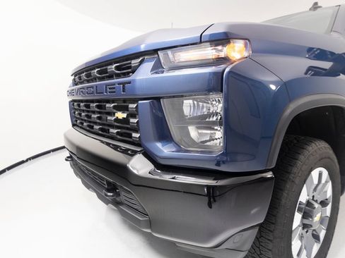 Used 2022 Chevrolet Silverado 2500 Custom w/ Custom Value Package AWD/4WD image 29