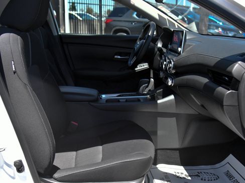 Used 2024 Nissan Sentra SV FWD image 39