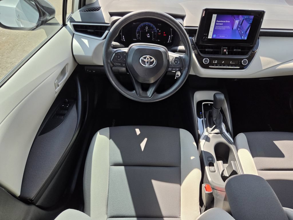 Used 2026 Toyota Corolla LE FWD image 14
