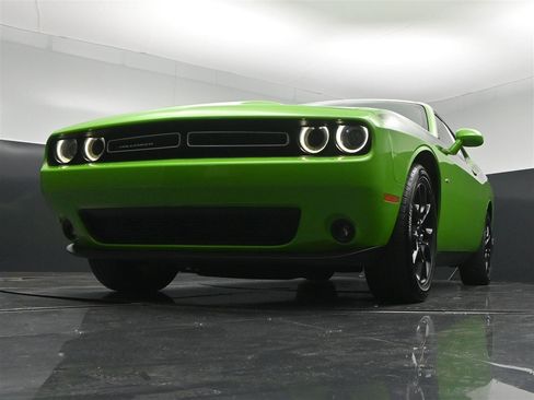 Used 2017 Dodge Challenger GT w/ GT Interior Package AWD/4WD image 27