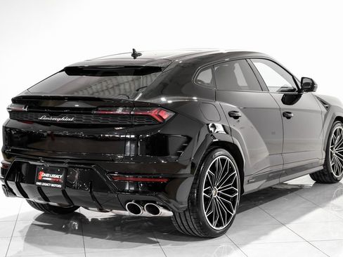 Used 2025 Lamborghini Urus SE image 4