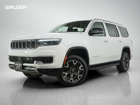 Used 2023 Jeep Wagoneer Series III w/ Preferred Equipment Group AWD/4WD image 1
