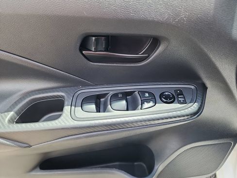 Used 2022 Nissan Versa S FWD image 14