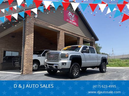 Used 2015 GMC Sierra 2500 Denali w/ Duramax Plus Package AWD/4WD image 1