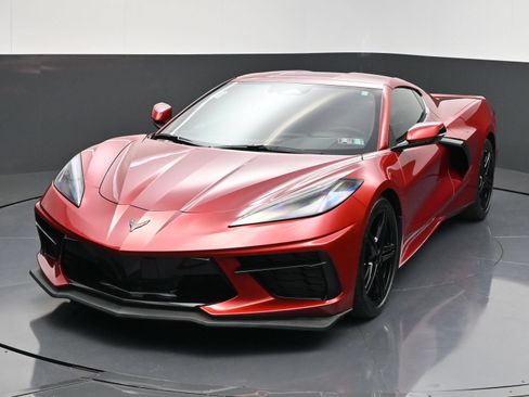 Used 2026 Chevrolet Corvette Stingray Coupe w/ 1LT RWD image 3
