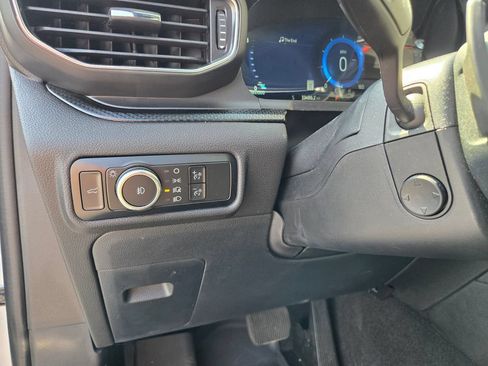 Used 2024 Ford Explorer ST w/ Equipment Group 401A AWD/4WD image 16